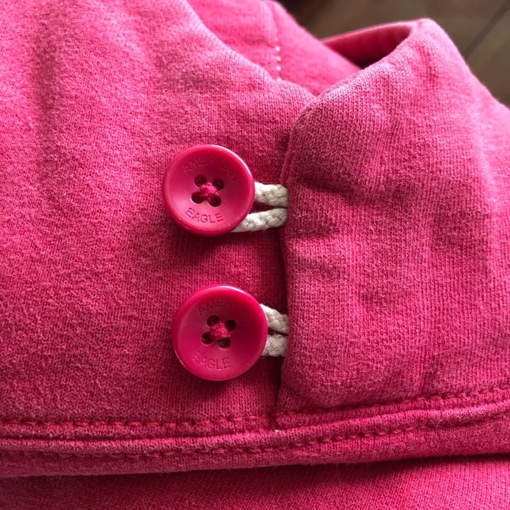 A. Eagle Hooded Pullover - Picture 4 of 9